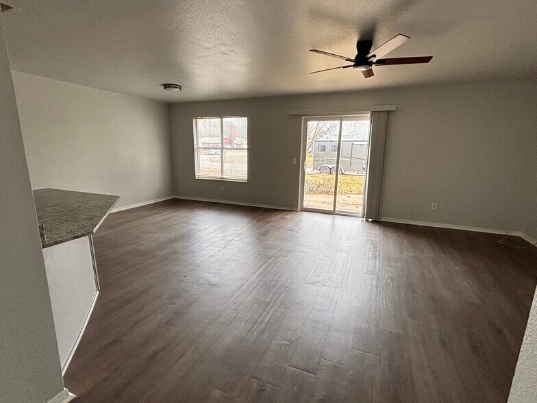 Building Photo - 2839 Adrian Ave