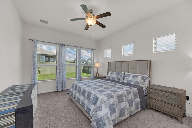 Building Photo - 10024 Dalliance Ln