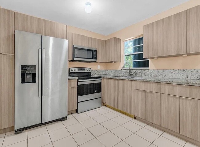 Building Photo - 10220 SW 178th St