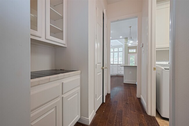 Building Photo - 36 Watermill Pl