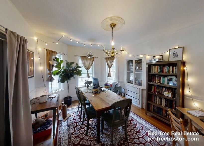 Building Photo - 29 Victoria St