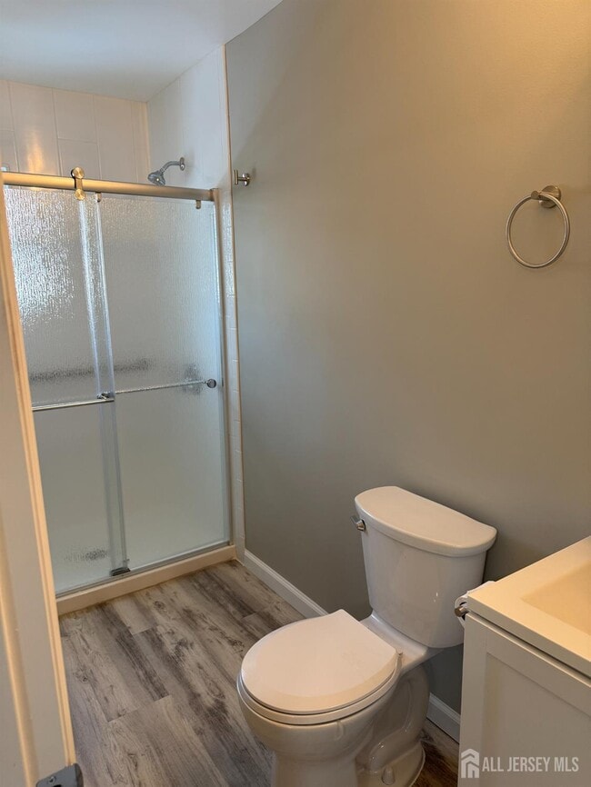 Building Photo - 729 Bordentown Ave