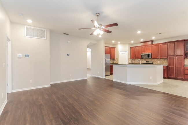 Building Photo - 2019 Abbey Trace Dr