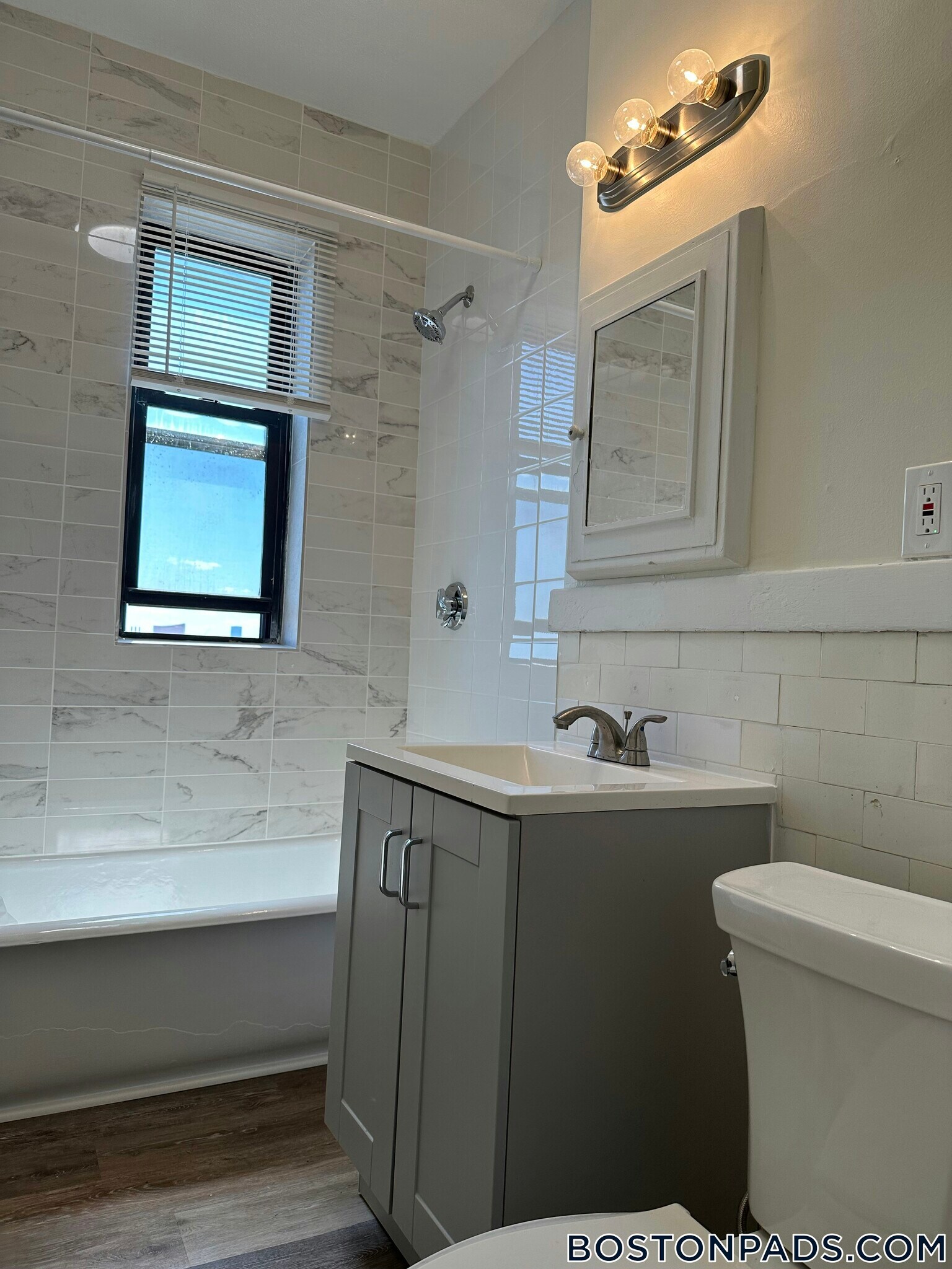 Building Photo - 17-19 Washington St.