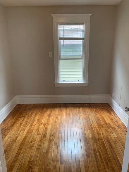 Bedroom #1 - 2805 Grand Ave S