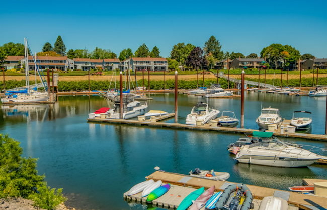Building Photo - Modern 3-Bedroom Waterfront Escape – River...