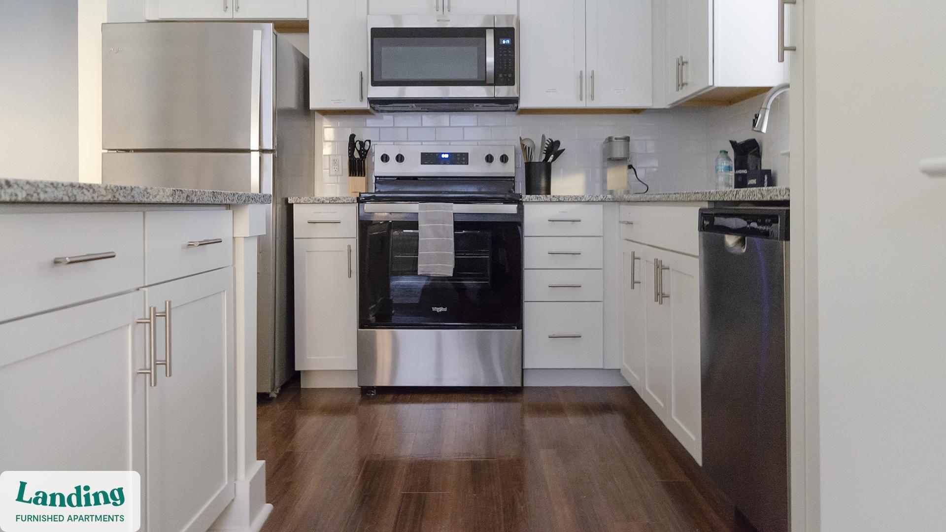 Building Photo - 901 Kelly Green Ln