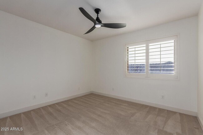 Building Photo - 3 bed, 2.5 bath Scottsdale home with POOL