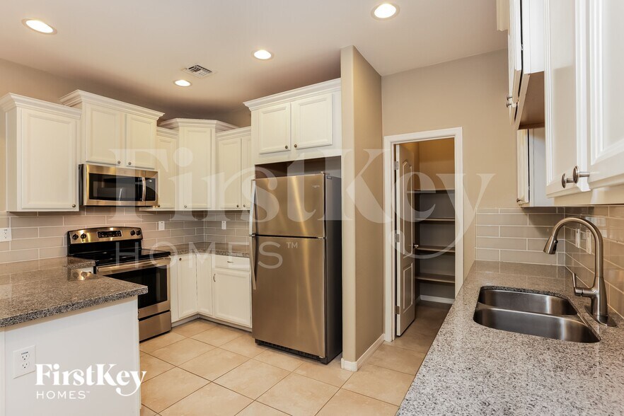 Building Photo - 29079 N 124th Dr