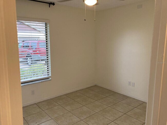 Building Photo - 88 Lakepointe Cir