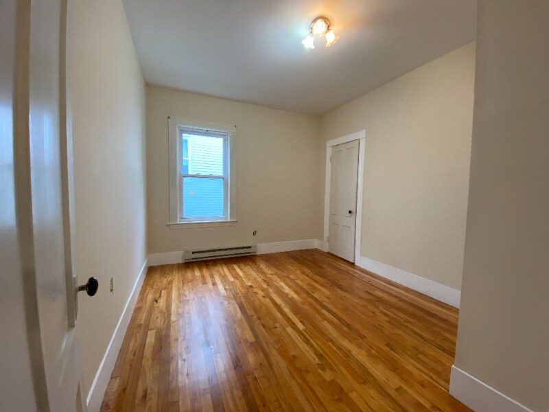 Building Photo - 6 Almont Ave