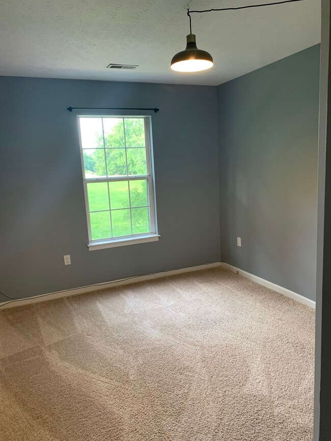 Building Photo - 4622 Deepwood Ct