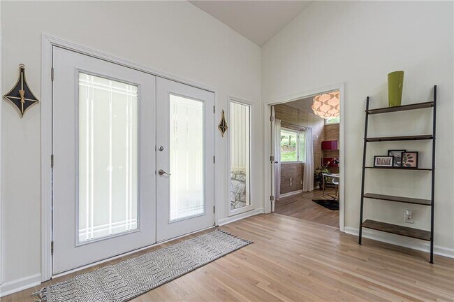 Building Photo - 4523 Runnemede Rd NW