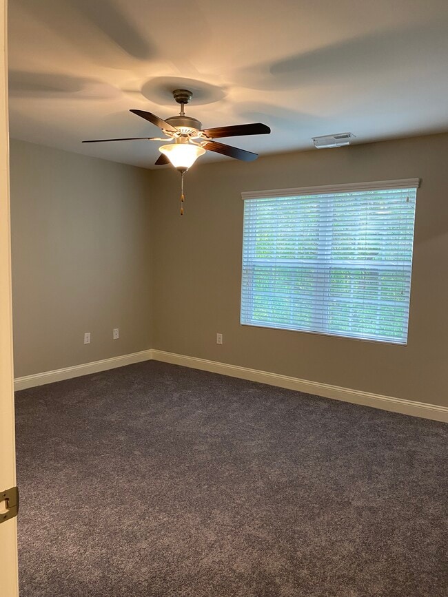 Building Photo - 3922 Volkswalk Plz