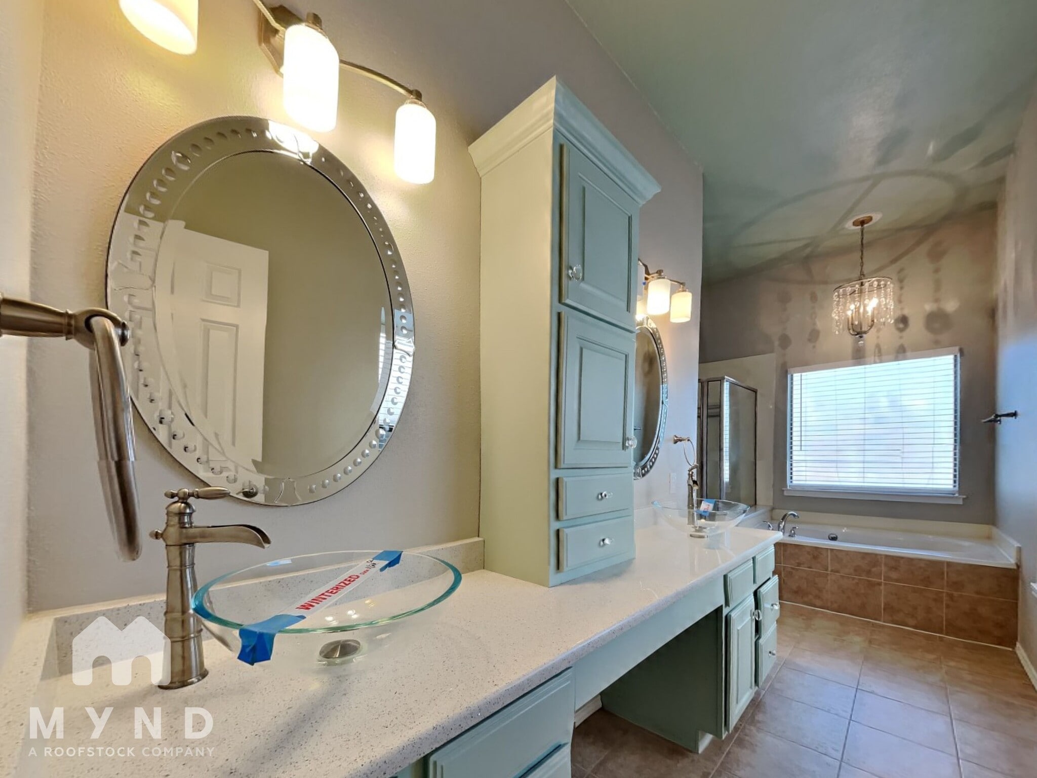 Building Photo - 3403 Shallow Grove