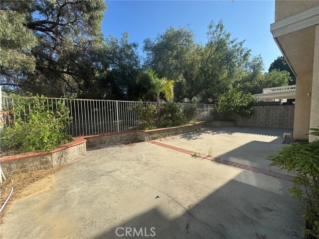 Building Photo - 2121 Sun Ridge Dr