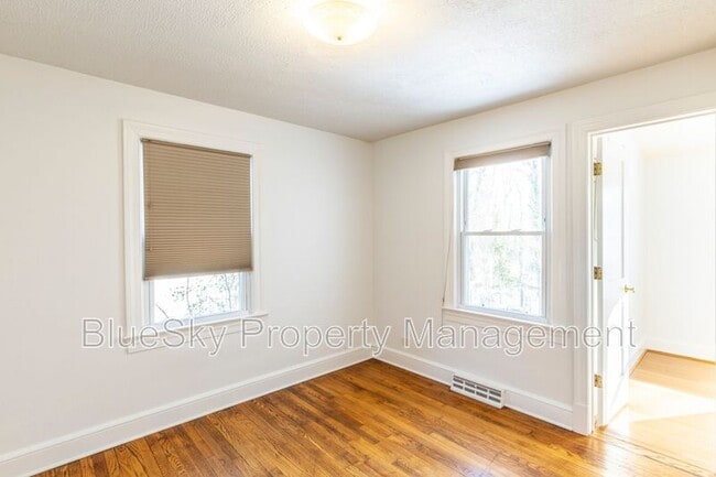 Building Photo - 1202 Cherry Ave