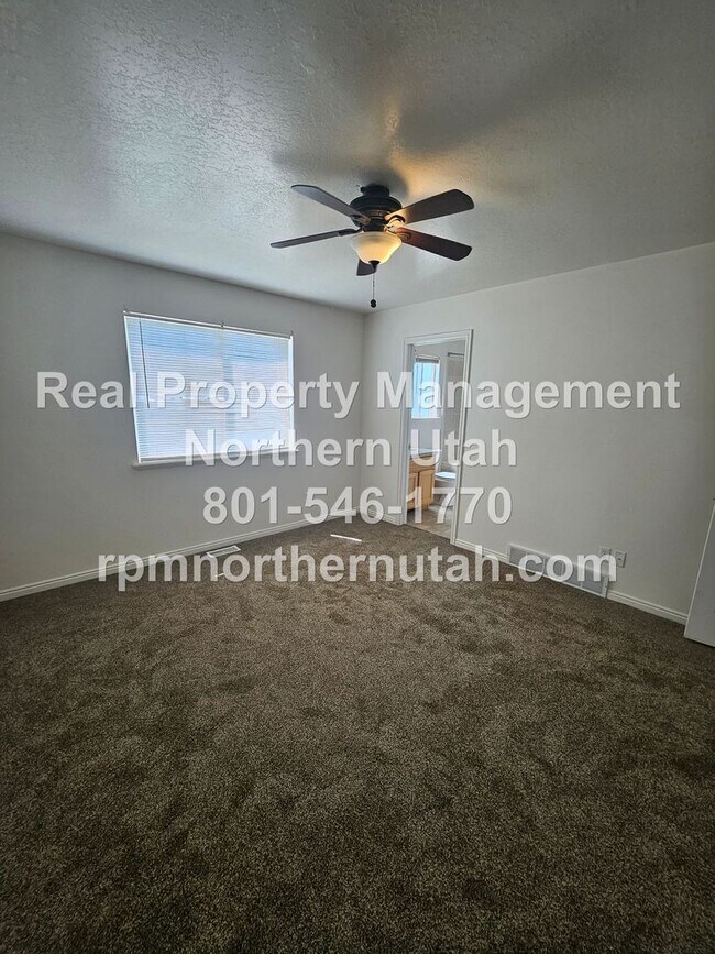 Building Photo - 3 Bedroom Home Coming Available in Ogden