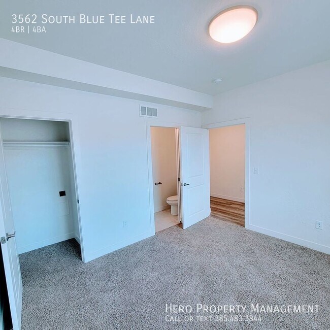 Building Photo - 3562 Blue Tee Ln