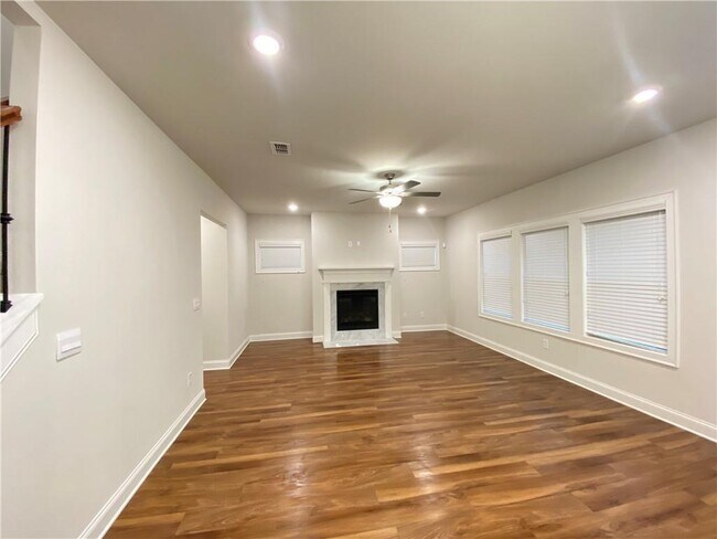 Building Photo - 3290 Summerpoint Crossing