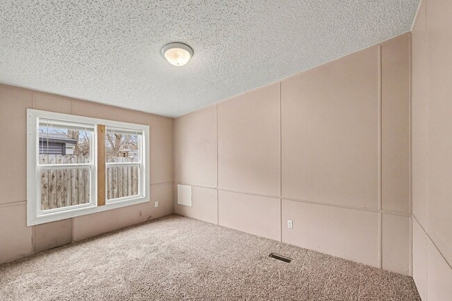 Building Photo - Available Now! Davison Schools!