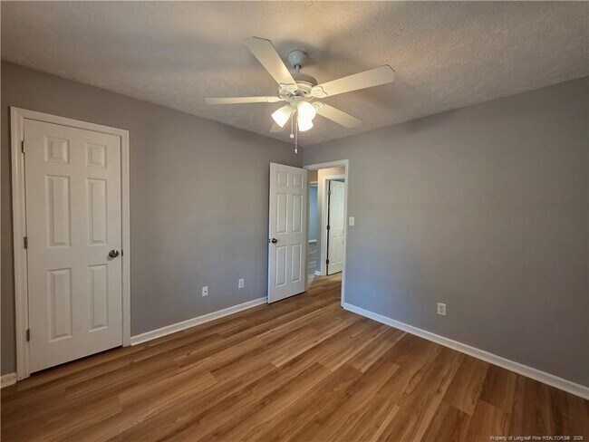 Building Photo - 6548 Applewhite Rd