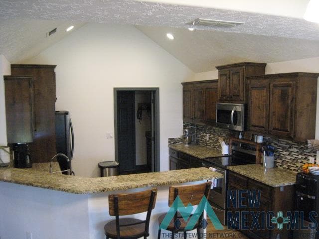 Building Photo - 2101 Northglen Dr