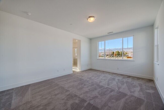 Building Photo - Brand new Arrowcreek Stunner!