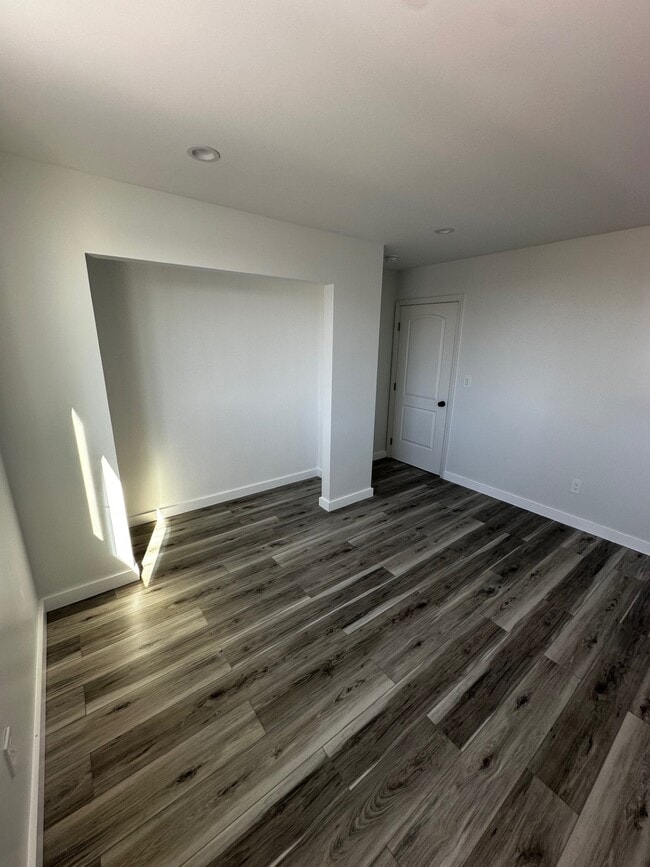 Building Photo - 10626 S Gramercy Pl