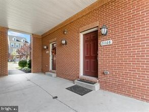 Building Photo - 21168 Belmont View Terrace