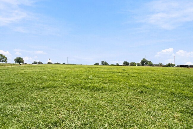 Building Photo - Country Home with Pond, Horse Pens & Optional Additional Pasture