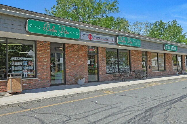 Building Photo - 962 US-9W