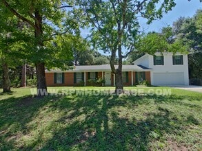 Building Photo - Fully Renovated 5-Bedroom Home with Modern...