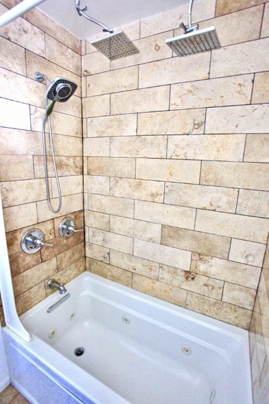 Building Photo - 1802 Andalusia Ave