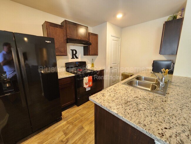 Building Photo - 6619 Dynamic Sound