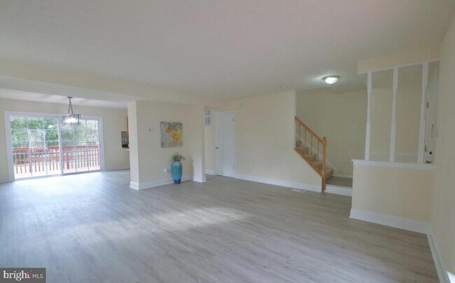 Building Photo - 7908 Well Water Way
