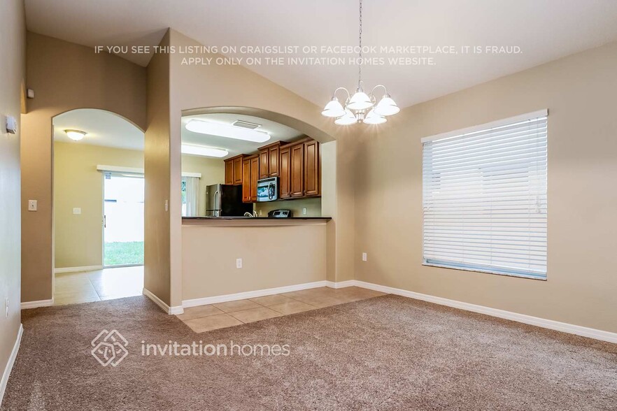 Building Photo - 7725 Maroon Peak Dr