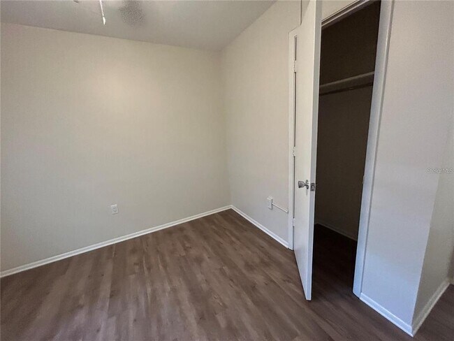 Building Photo - 3646 Radnor Pl