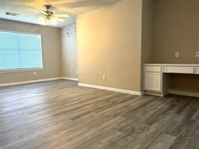 Building Photo - 12419 Blue Spruce Vale Way