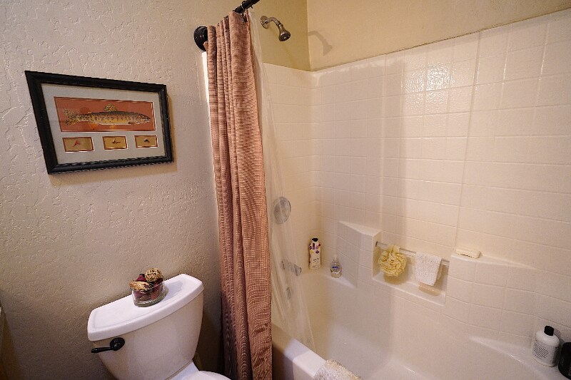 Building Photo - 957 Church Ln