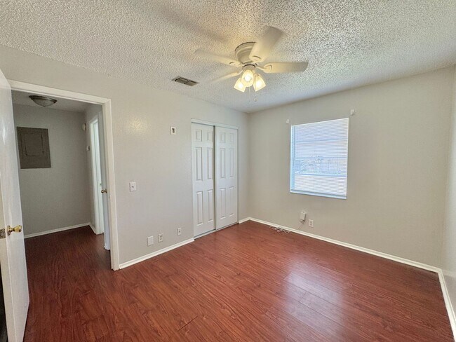 Building Photo - 5665 Struthers Ct
