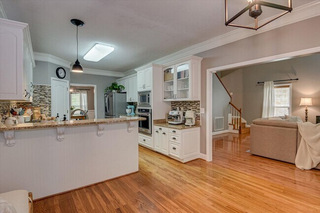 Building Photo - 4 Bedroom 2.5 Bath in Jones Crossing