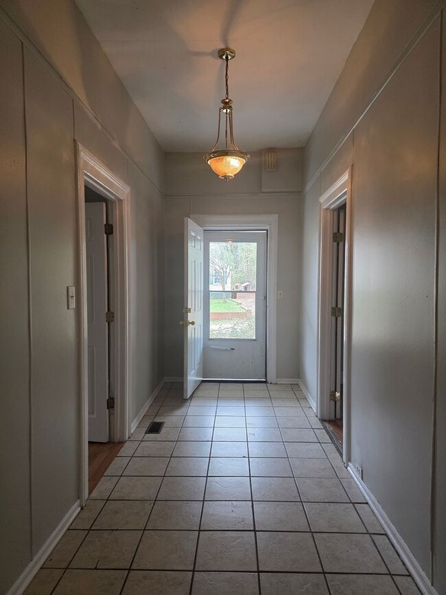 Building Photo - NEW RENTAL HITS THE MARKET