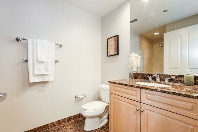 Building Photo - 130 N Garland Ct