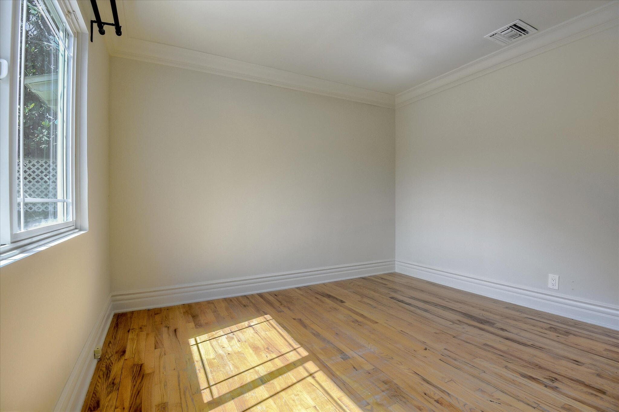 Building Photo - 11386 Tenino Ave