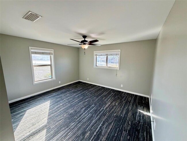 Building Photo - 9712 Springdale Rd