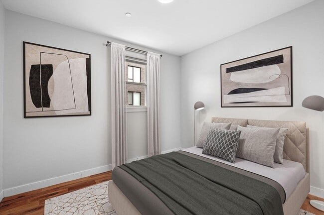 Building Photo - 283 Chelsea St