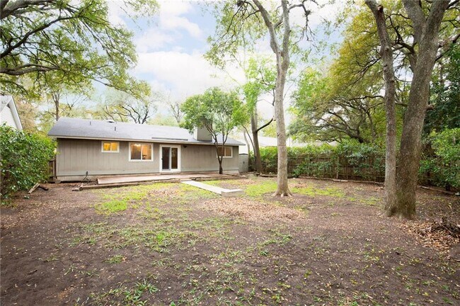 Building Photo - 9708 Moorberry St