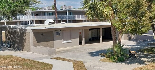Building Photo - 800 N Fiske Blvd
