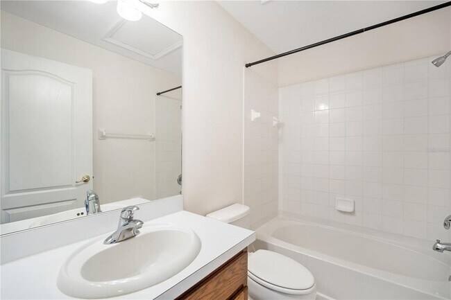 Building Photo - 6754 Lake Rochester Ln